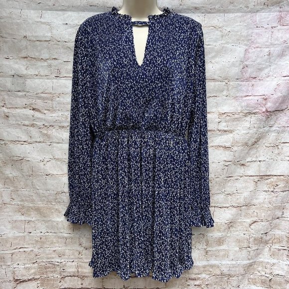 J.O.A. Dresses & Skirts - j.o.a. Los Angeles Size Large Blue White Spotted Mini Dress Keyhole Neckline